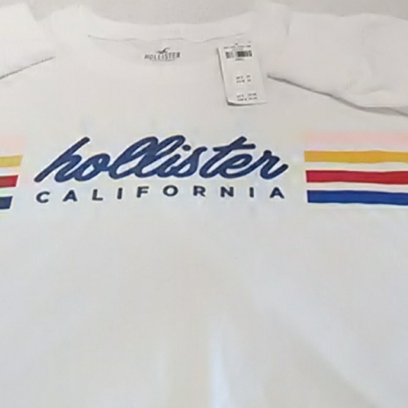 Hollister Tops - Girls cropped long sleeve shirt